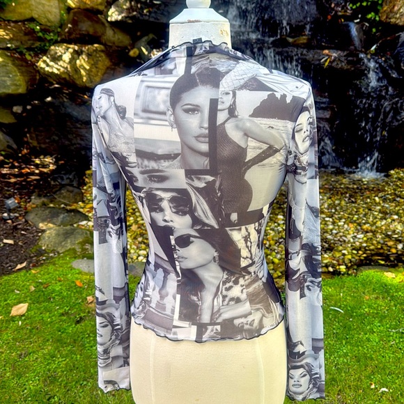 GUESS SHEER BLACK & WHITE MODEL PRINTS  LONG SLEEVE TOP - S - NWT !! 🖤💋🤍🔥 - Picture 6 of 12